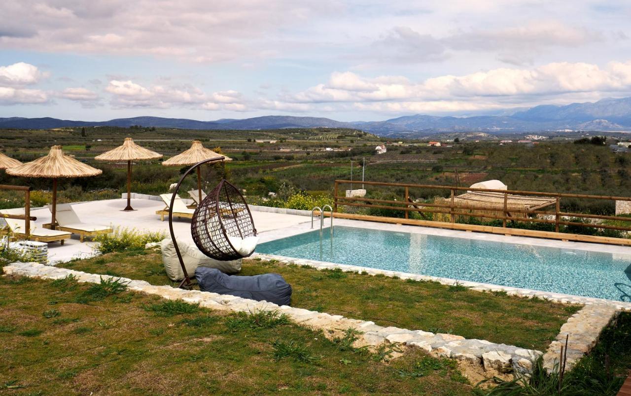 Cretan Villa *